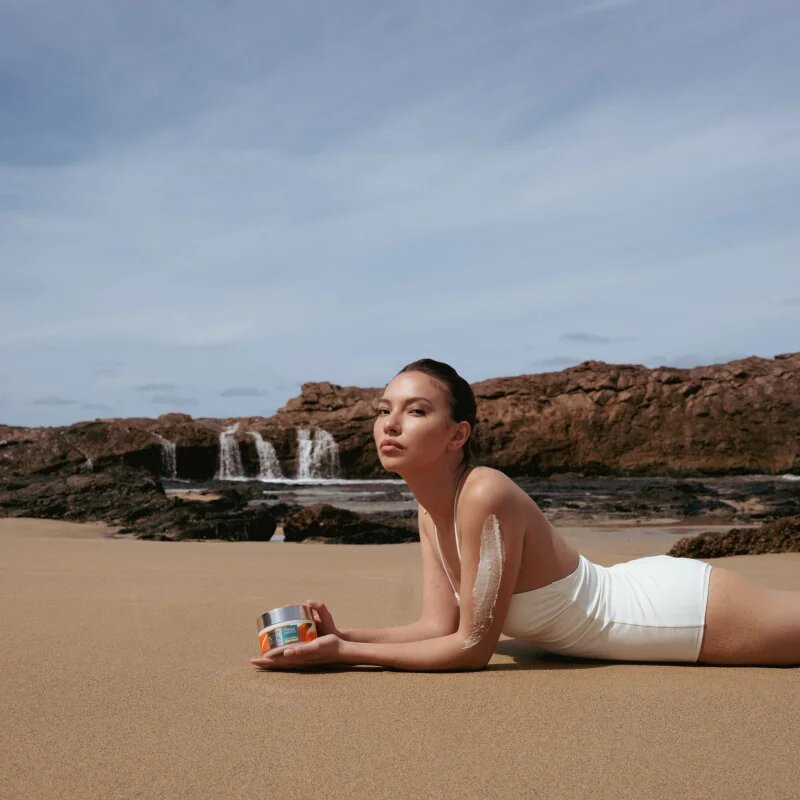 Dr Irena Eris SPA Resort Tropical Tahiti zjemňující tělový peeling 200 g