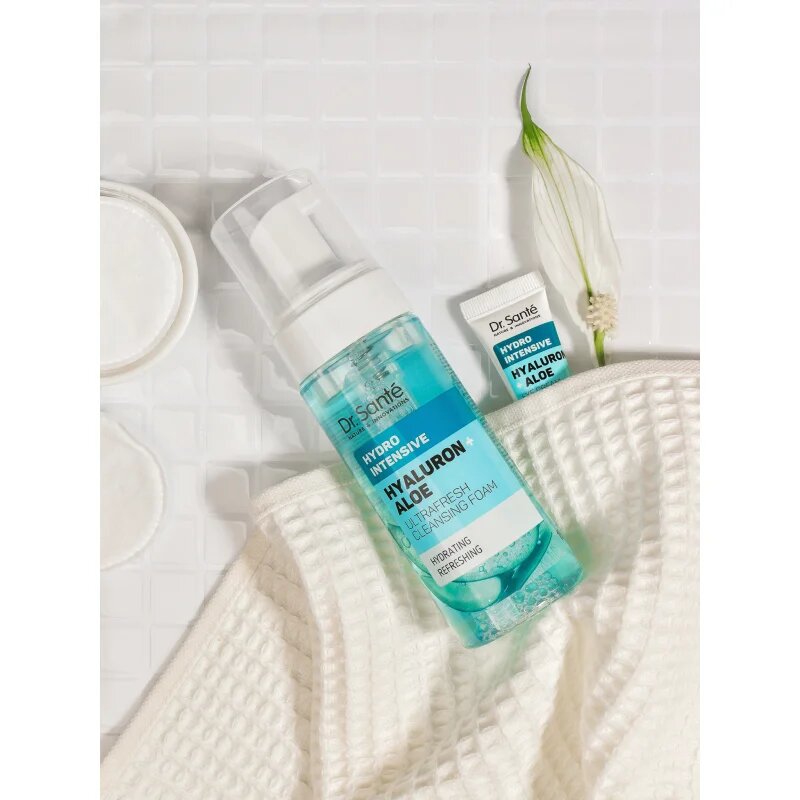 Dr. Santé Hydro Intensive Hyaluron + Aloe hydratační čisticí pěna pro všechny typy pleti 150 ml