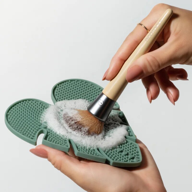 EcoTools Makeup Brush Cleansing Pad čisticí podložka na štětce 1 ks