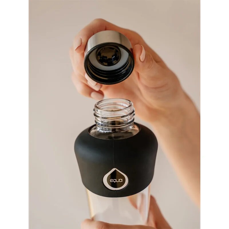 EQUA Active skleněná láhev na vodu Black 1 ks