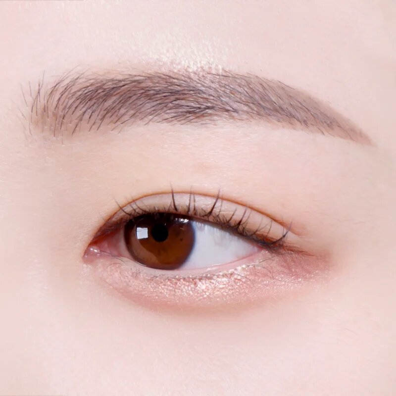 espoir Real Eye Dual Stick dlouhotrvající oční stíny v tužce s rozjasňovačem odstín 02 Peach Beam 0.5 g