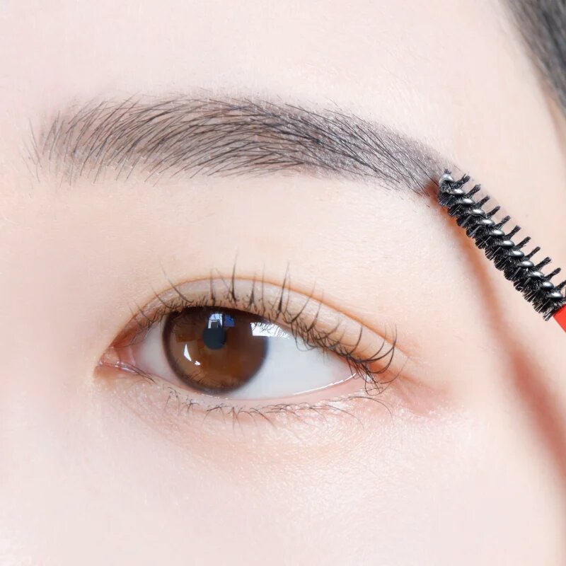 espoir The Brow Balance Pencil tužka na obočí s kartáčkem odstín 01 Classic Brown 0.1 g