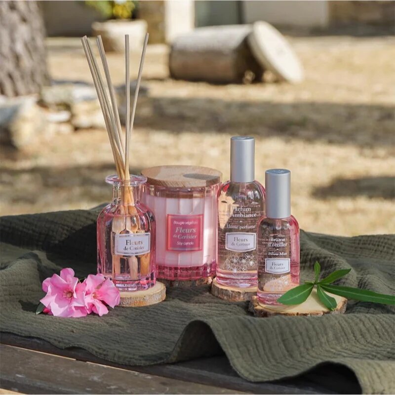 Esprit Provence Fleurs De Cerisier vonná svíčka s víčkem 190 g