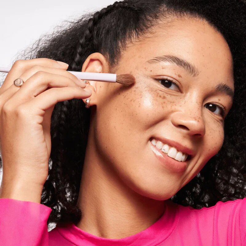 essence All In One štětec na blending 1 ks