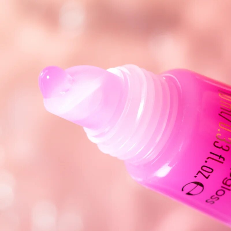 essence club SOLEIL lesk na rty odstín 01 Heatwave Kiss 10 ml
