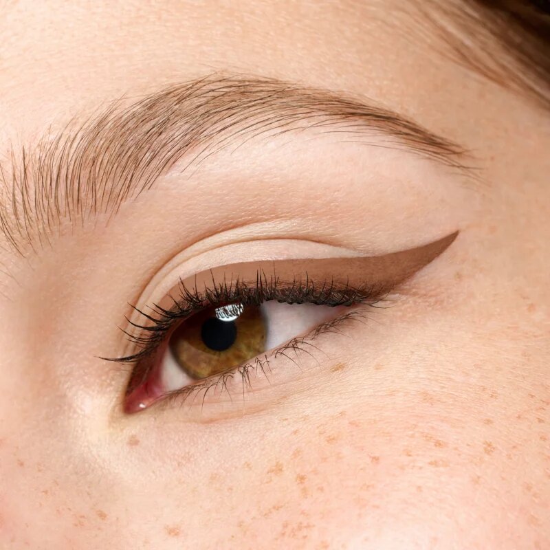 essence COLOUR it! tekuté oční linky odstín 05 Chocolate Brown 3 ml