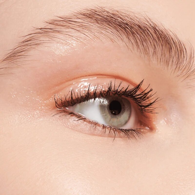 essence dewy EYE GLOSS lesklé oční stíny odstín 01 Crystal Clear 8 ml