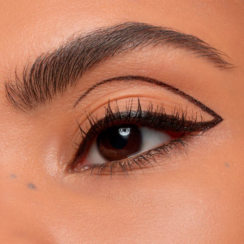 essence Eyeliner Pen oční linky v peru odstín 010 Blackest Black 1.1 ml