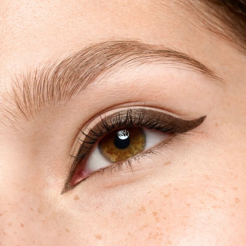 essence Eyeliner Pen oční linky v peru odstín 020 Brown 1.1 ml