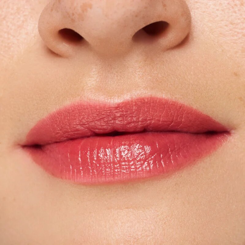 essence Hydra Kiss barva na rty odstín 01 Blushing Nude 4 ml