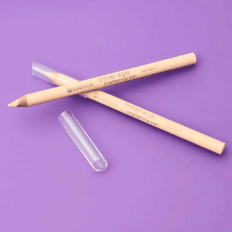 essence Inner Eye Brightening Pen rozjasňující tužka na oči odstín 01 everybody's shade 1.02 g