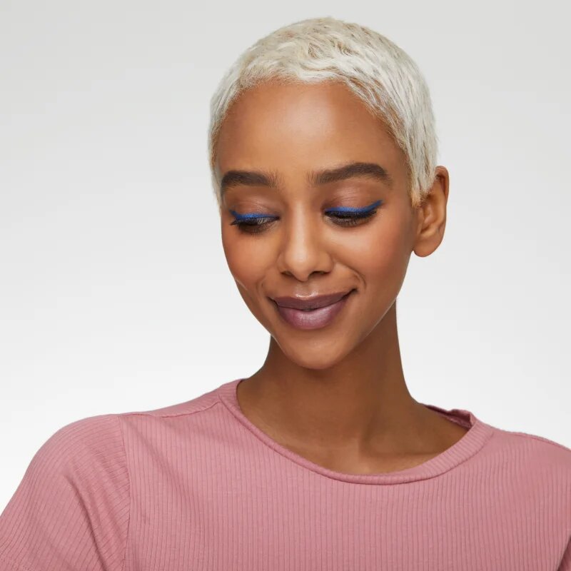 essence LONG-LASTING tužka na oči odstín 09 cool down 0.28 g
