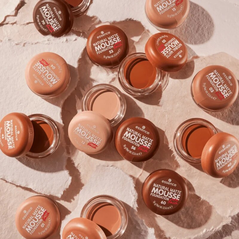 essence NATURAL MATTE MOUSSE pěnový make-up odstín 02 16 g