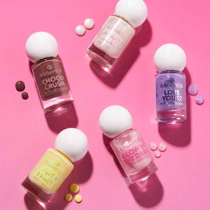 essence PEARLY GLAZE třpytivý lak na nehty mini odstín 16 5 ml