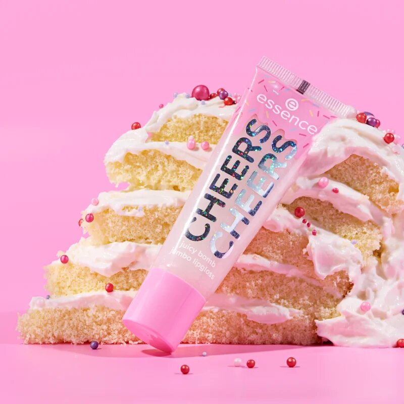 essence Say It With Juicy Cheers lesk na rty odstín 02 Cake My Day! 30 ml