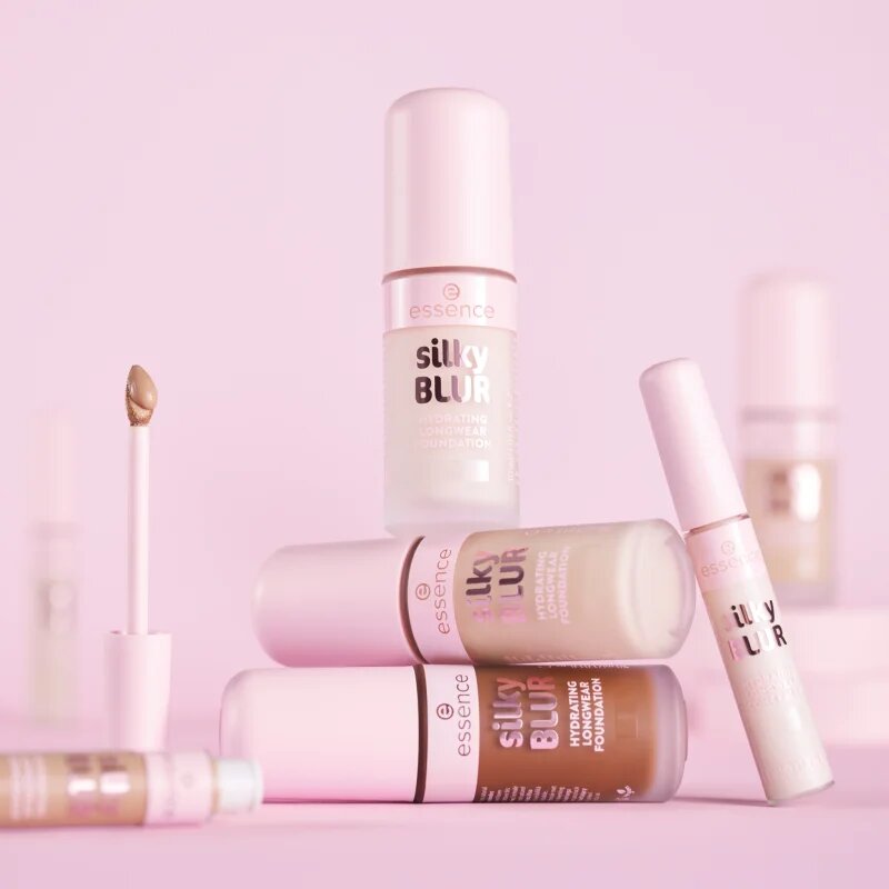 essence silky BLUR přirozeně krycí hydratační make-up pro matný vzhled odstín 175 30 ml