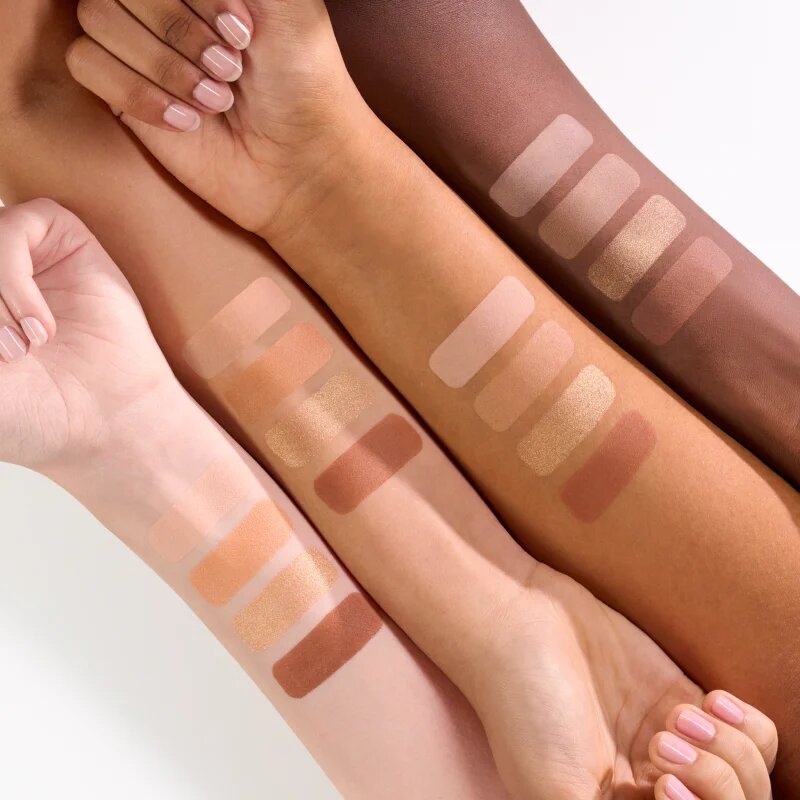essence The Peach Edition paletka očních stínů mini 3.6 g