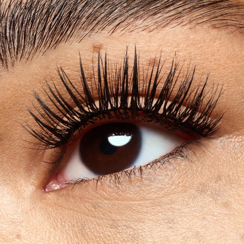 essence WHAT THE FAKE! umělé řasy Dramatic Curl 1 pár