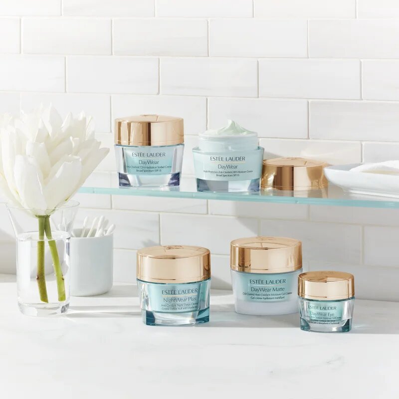 Estée Lauder DayWear Multi-Protection Anti-Oxidant 24H-Moisture Creme denní ochranný krém pro suchou pleť SPF 15 50 ml