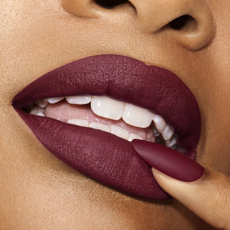 Estée Lauder Pure Color Explicit Matte Lipstick matná rtěnka odstín Night Moves 1.8 g