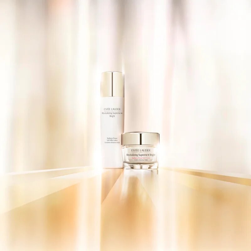 Estée Lauder Revitalizing Supreme+ Bright Radiance Power Soft Milky Lotion lehký hydratační fluid proti nedokonalostem aknózní pleti 100 ml