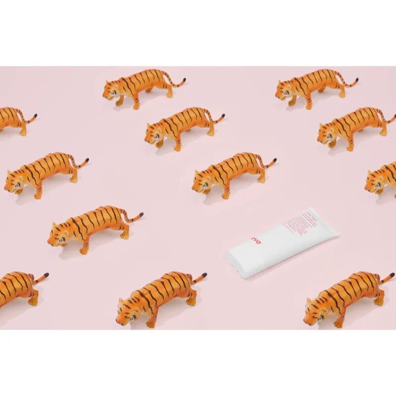 EVO Smooth Easy Tiger uhlazující balzám pro nepoddajné a krepatějící se vlasy 200 ml