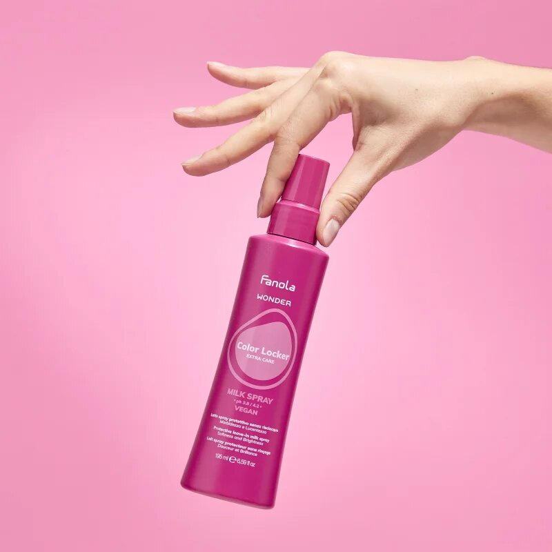 Fanola Wonder Color Locker Milk Spray ochranné mléko ve spreji pro barvené vlasy 195 ml