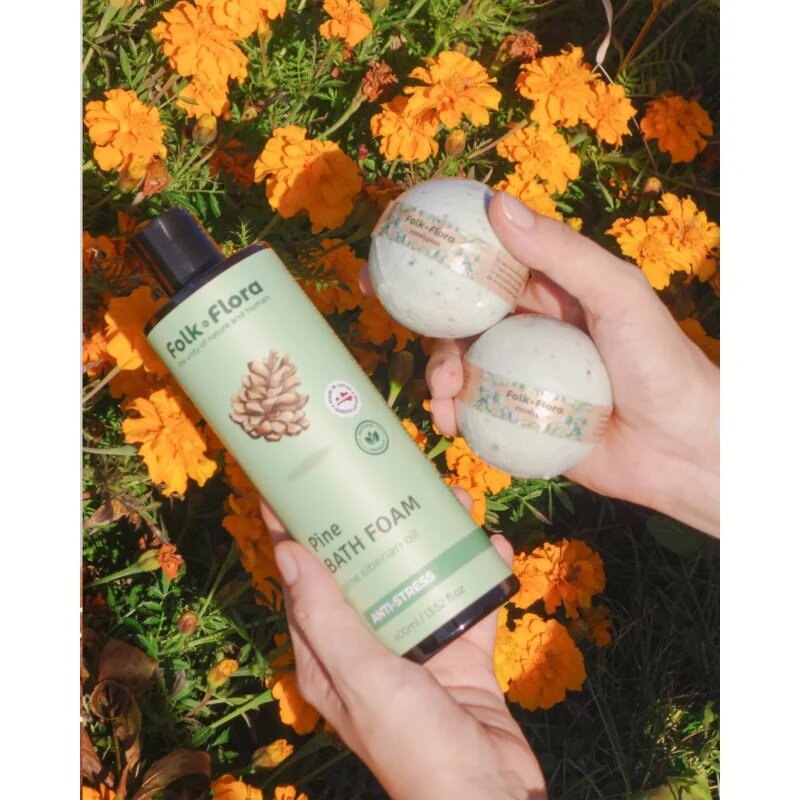 Folk & Flora Eucalyptus koupelová bomba se zklidňujícím účinkem 130 g