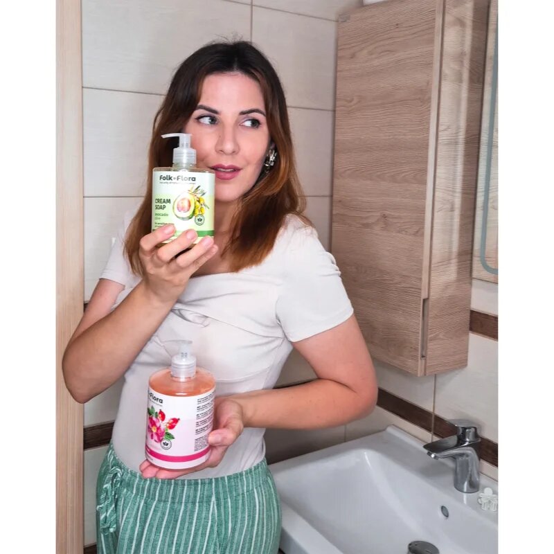 Folk & Flora Rosehip & Hawthorn krémové tekuté mýdlo pro citlivou pokožku 500 ml