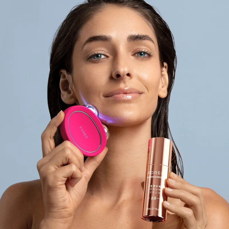 FOREO BEAR™ 2 mikroproudový tonizační přístroj na obličej Fuchsia 1 ks