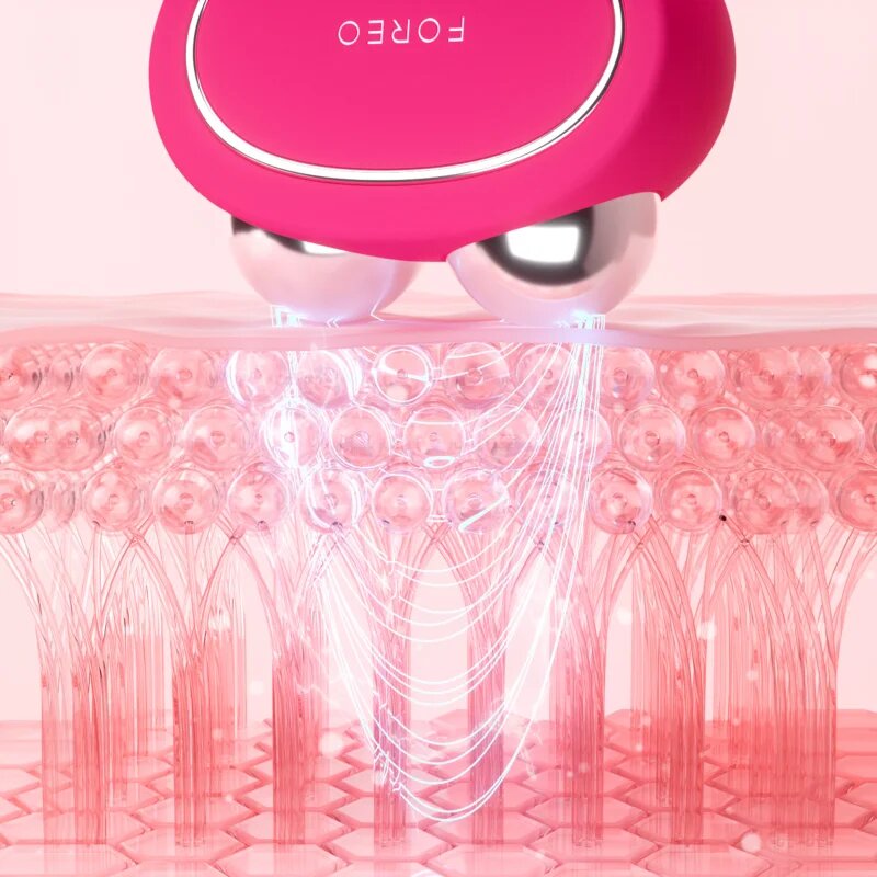 FOREO BEAR™ 2 mikroproudový tonizační přístroj na obličej Fuchsia 1 ks