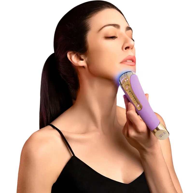 FOREO FAQ™ 101 přístroj pro revitalizaci a omlazení pleti 1 ks