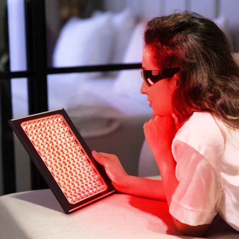 FOREO FAQ™ LED Panel infračervený panel na tělo a obličej 1 ks