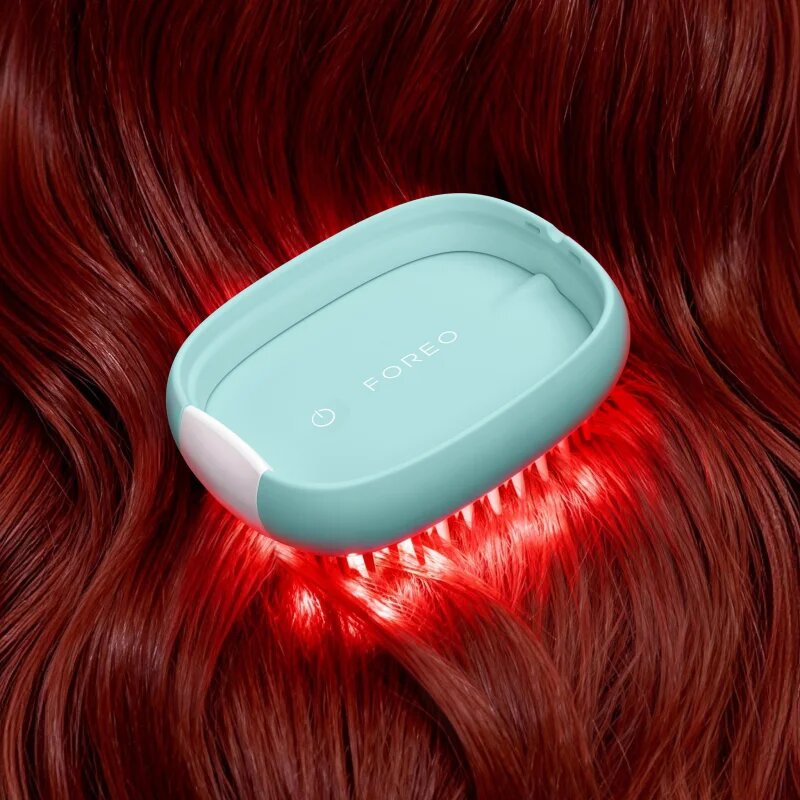 FOREO FLIP™ LED Detangling Hairbrush kartáč na vlasy s LED podsvícením Arctic Blue 1 ks