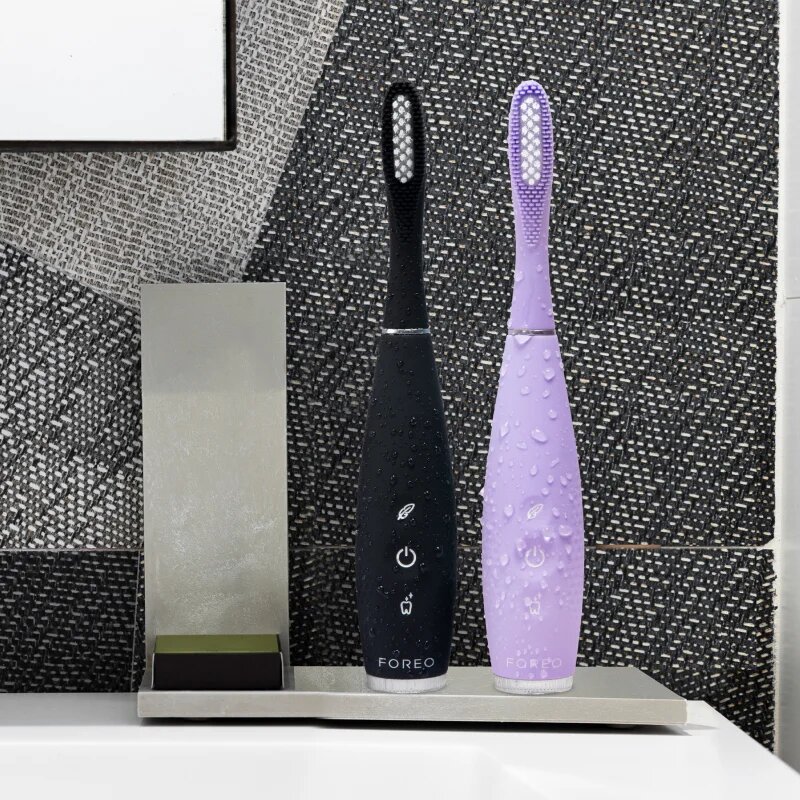 FOREO ISSA™ 4 Plus elektrický zubní kartáček Lavender 1 ks