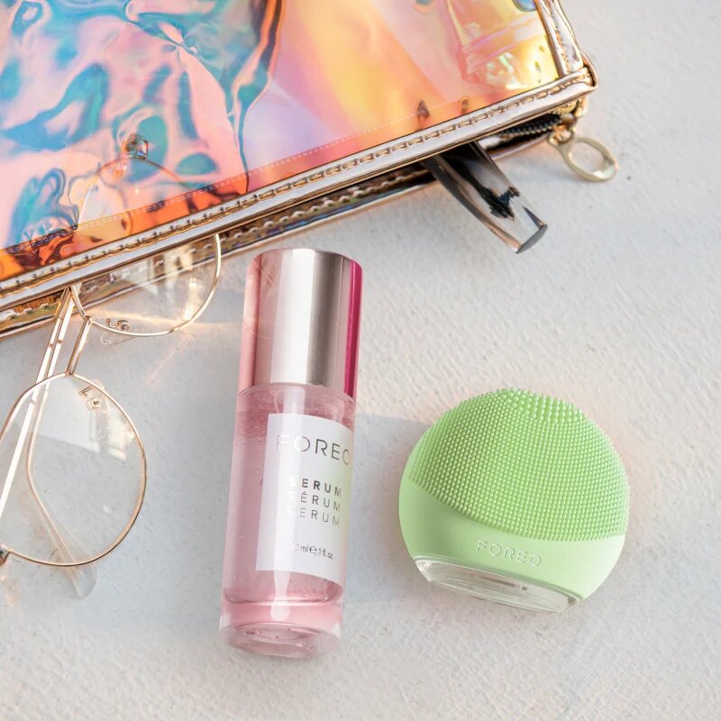 FOREO LUNA™4 Go čisticí sonický přístroj na cesty Pistachio