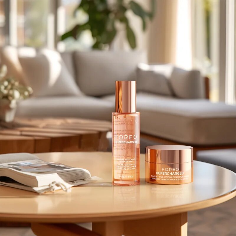 FOREO SUPERCHARGED Barrier Restoring Essence Mist esenciální mlha na obličej pro obnovu kožní bariéry 110 ml