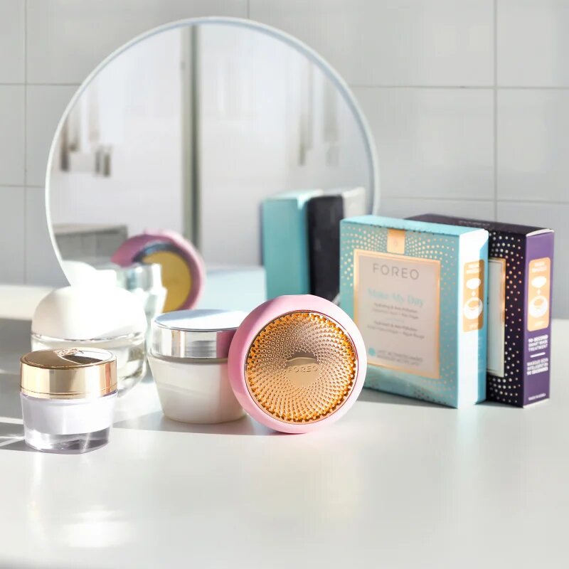 FOREO UFO™ 2 sonický přístroj pro urychlení účinků pleťové masky Pearl Pink 1 ks