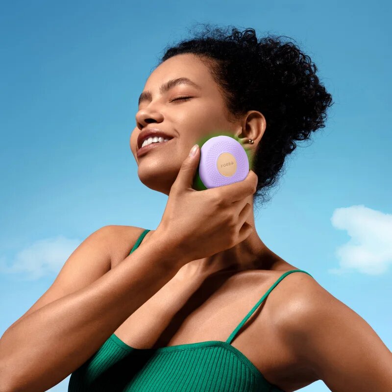 FOREO UFO™ 3 Go sonický přístroj pro urychlení účinků pleťové masky Lavender 1 ks