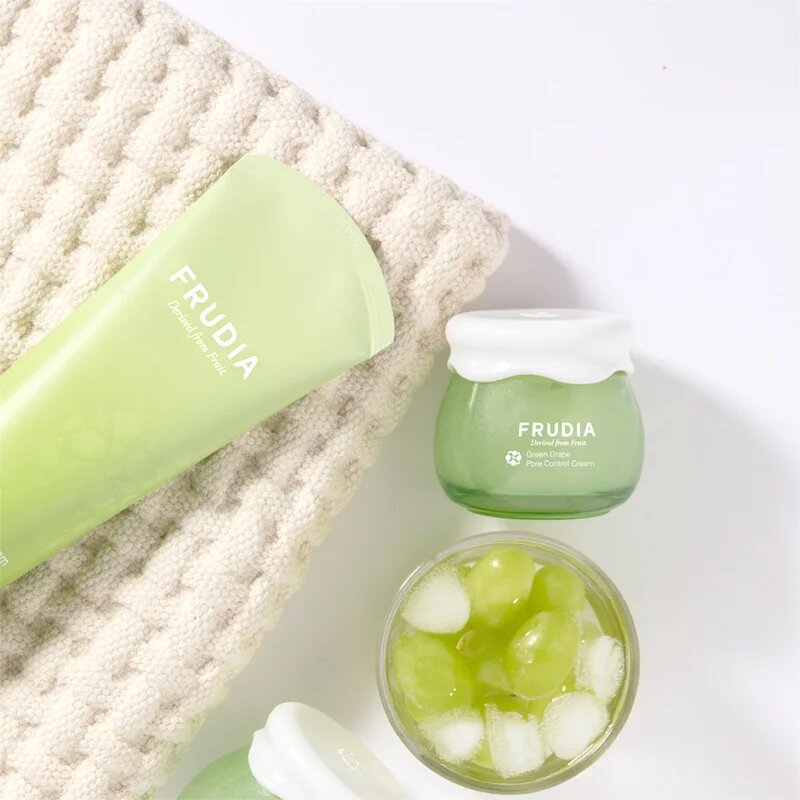 Frudia Green Grape hydratační gel krém pro stažení pórů 55 g
