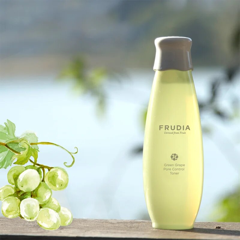 Frudia Green Grape hydratační tonikum pro stažení pórů 195 ml