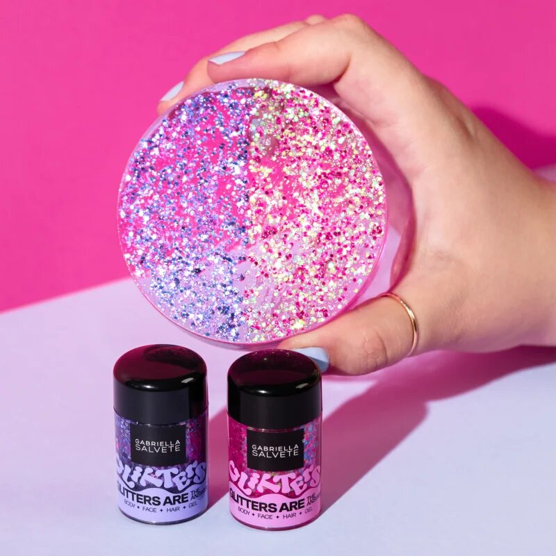 Gabriella Salvete Glitters Are The Answer jemné gelové třpytky na tvář tělo a vlasy odstín Violet 10 ml