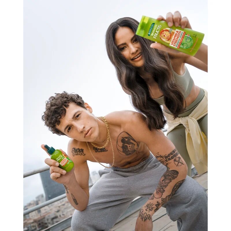 Garnier Fructis Vitamin & Strength posilující šampon pro poškozené vlasy 400 ml