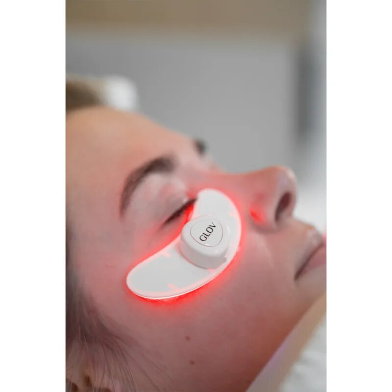 GLOV LunaEye Case LED Therapy LED ošetřující polštářky pod oči 1 ks