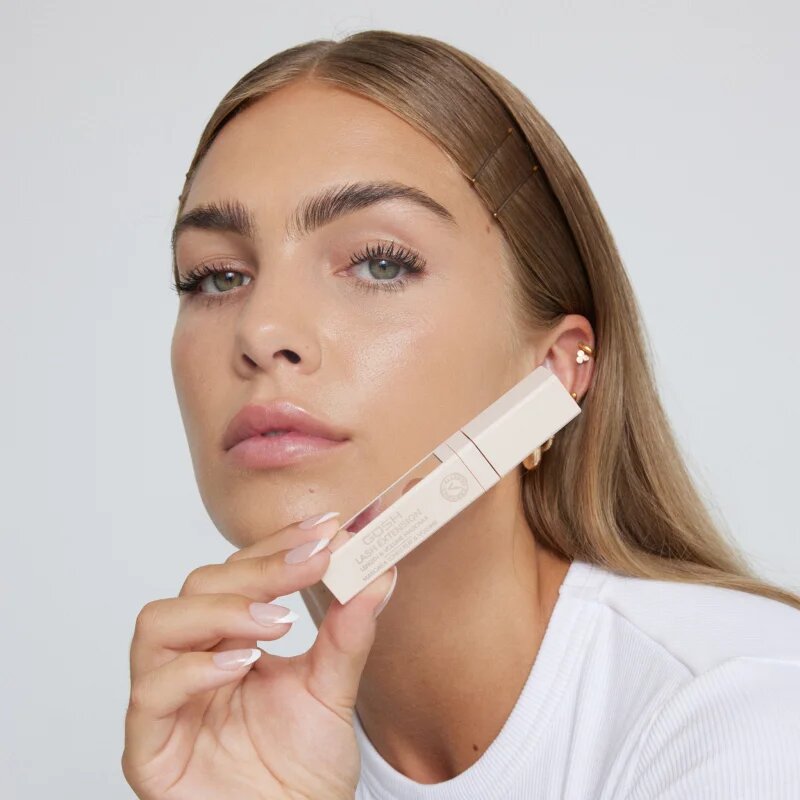 GOSH COPENHAGEN Lash Extension řasenka pro prodloužení a zahuštění řas odstín Extreme Black 7 ml