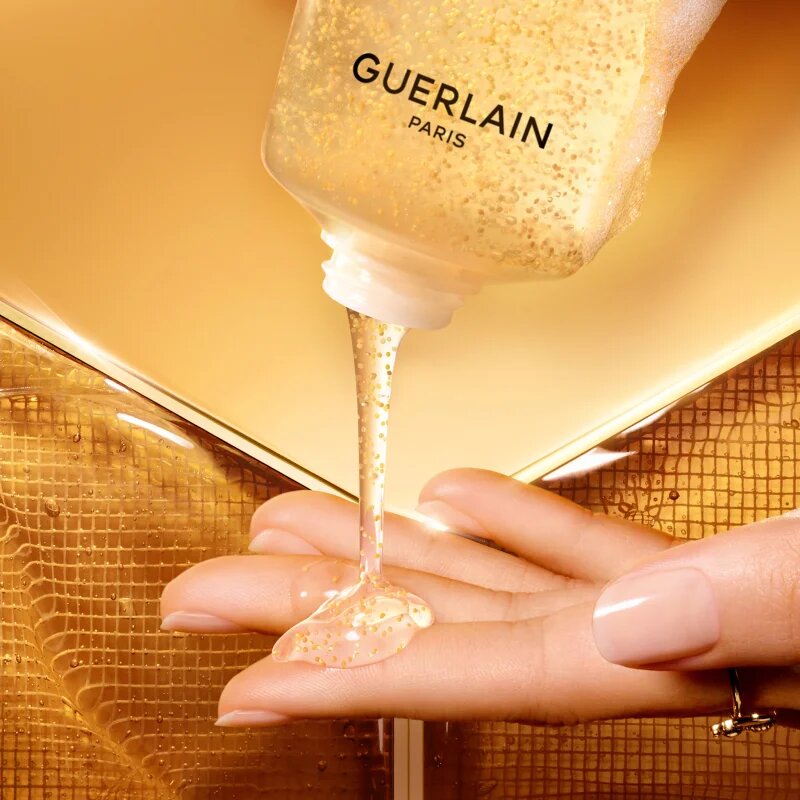 GUERLAIN Abeille Royale Cleansing Care-In-Mousse jemná čisticí pěna 175 ml