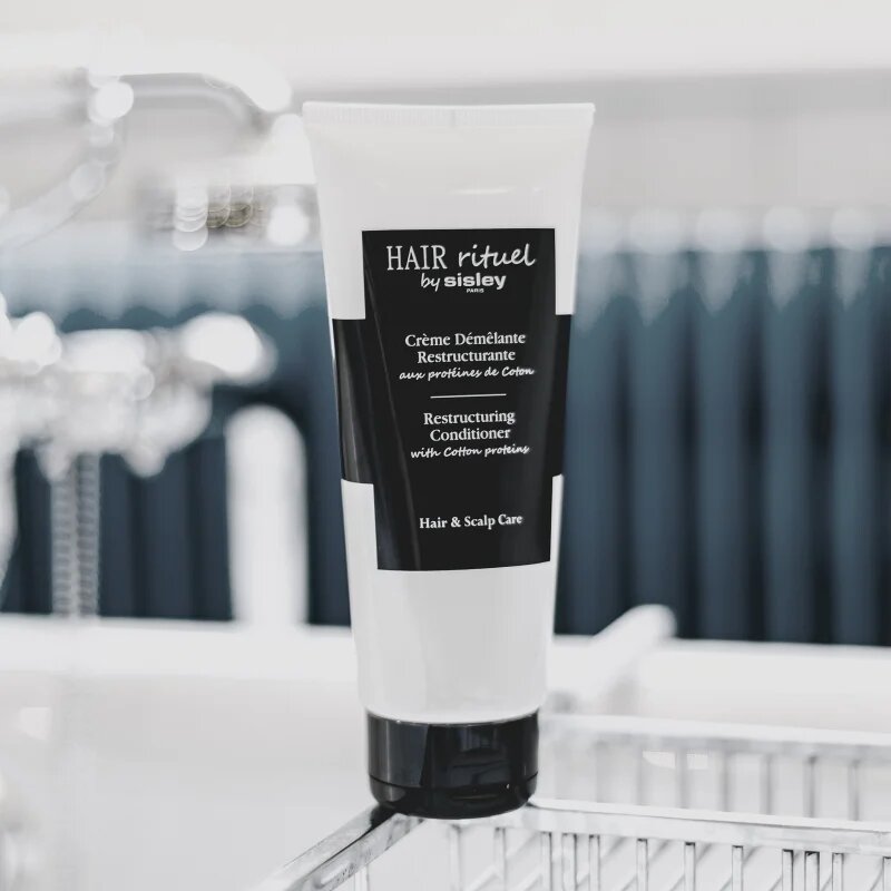 Hair Rituel by Sisley Restructuring Conditioner with Cotton proteins uhlazující kondicionér proti lámavosti vlasů s proteiny 200 ml
