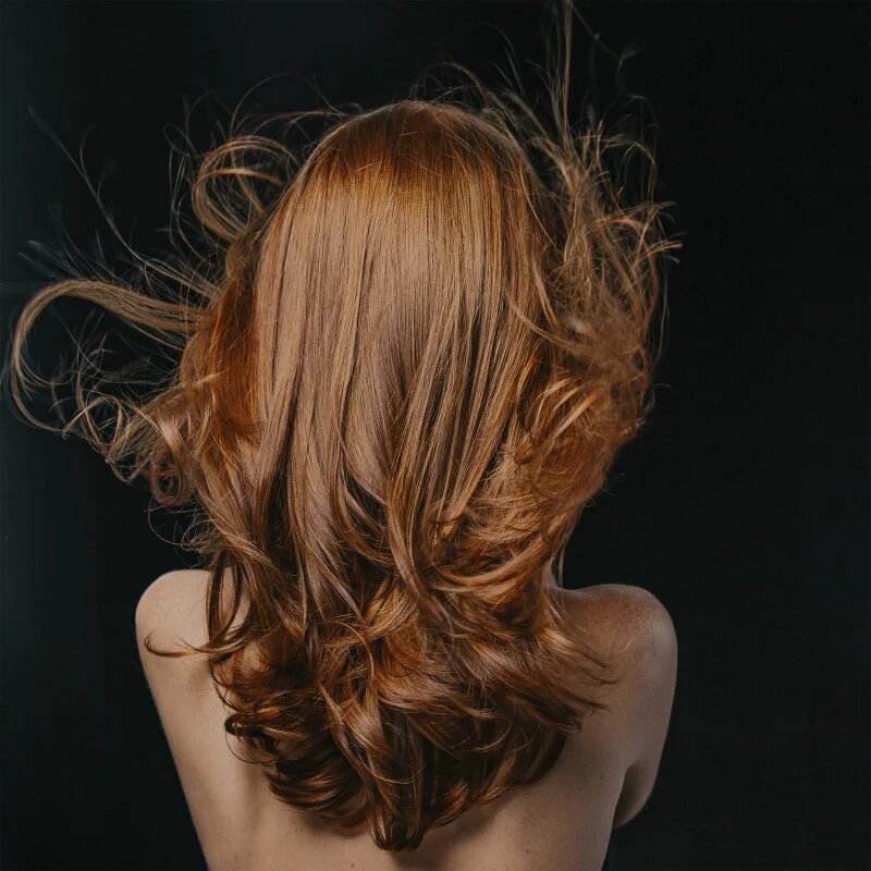 Hair Rituel by Sisley Revitalizing Volumizing Shampoo with Camellia oil šampon pro objem jemných vlasů bez obsahu sulfátů 200 ml
