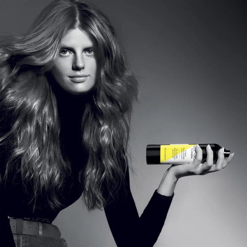 Hair Rituel by Sisley The Invisible Hold Hairspray lak na vlasy pro přirozenou fixaci 250 ml
