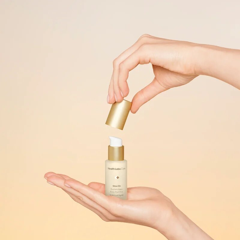Health Labs Care Glow On Brightening eye cream rozjasňující oční krém 15 ml
